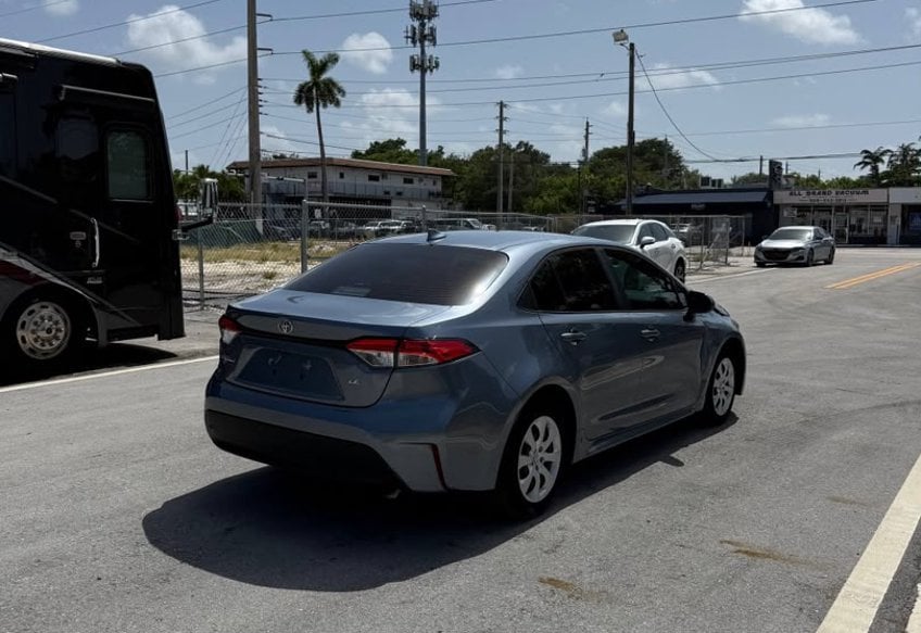 2024 Toyota Corolla LE - 5YFB4MDE6RP202340 photo 4
