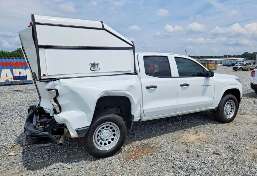 2024 Chevrolet Colorado Work Truck - 1GCPSBEK7R1240488 photo 3