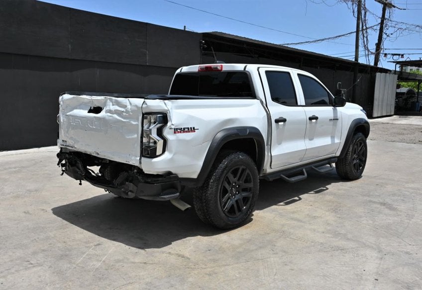 2024 Chevrolet Colorado Trail Boss - 1GCPTEEK5R1283418 photo 3