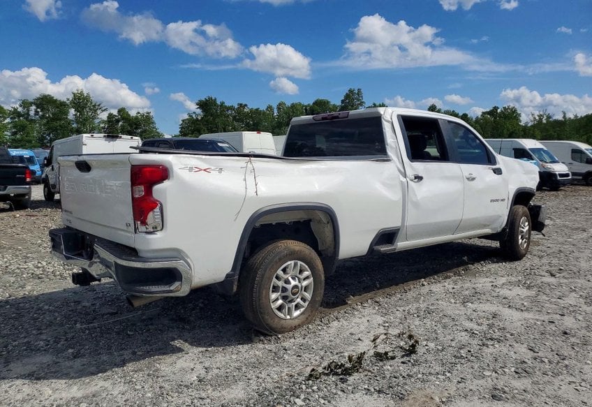 2025 Chevrolet Silverado 2500HD LT - 1GC1KNE79SF318779 photo 4