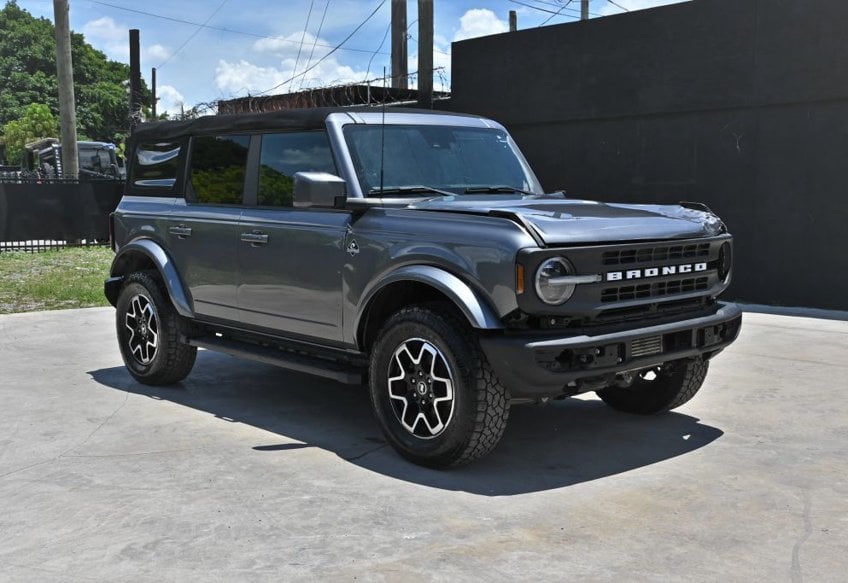 2022 Ford Bronco Outer Banks - 1FMDE5BH9NLB03051 photo 1