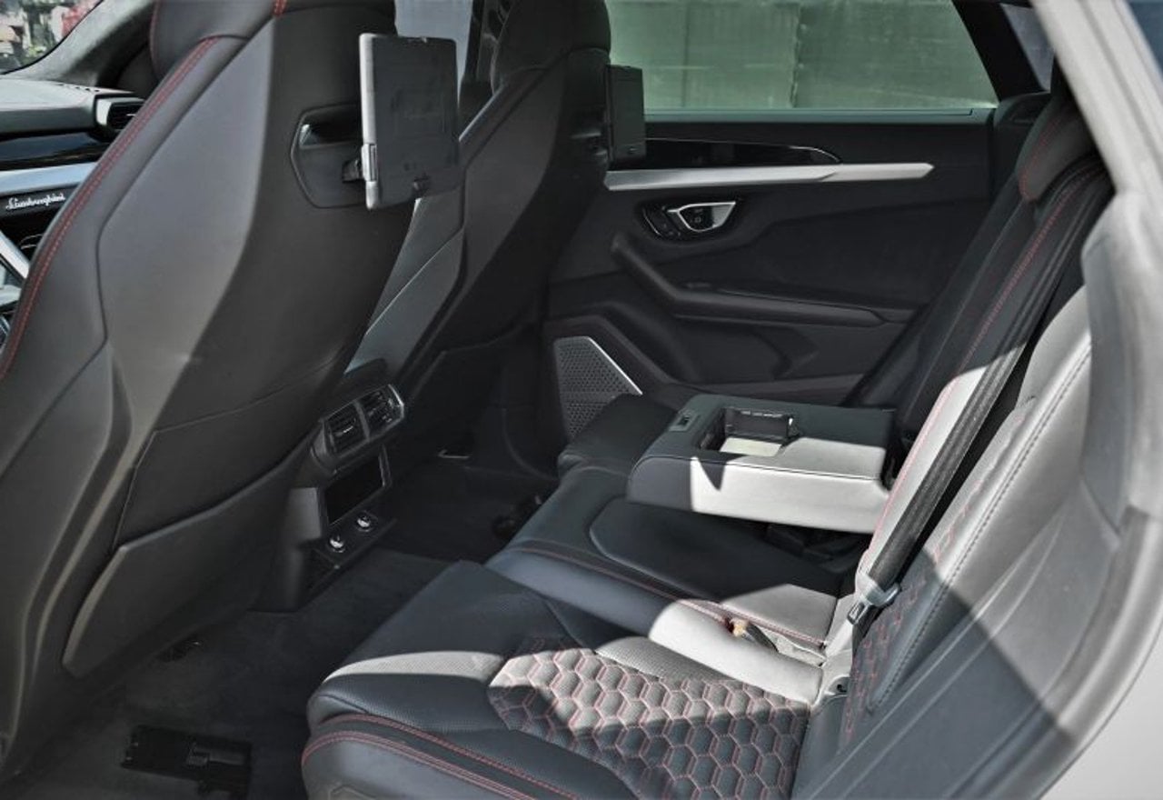 2019 Lamborghini Urus Sport Utility 4D - ZPBUA1ZL7KLA04560 photo 33
