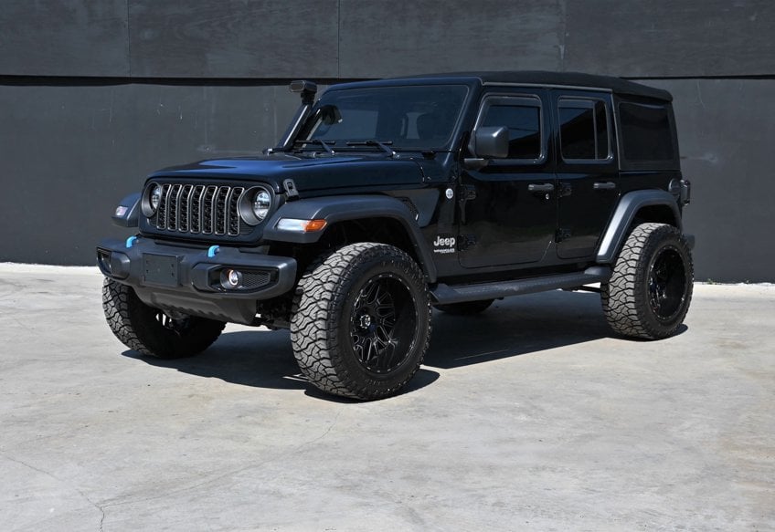 2020 Jeep Wrangler Unlimited Freedom Sport Utility 4D - 1C4HJXDG8LW250300 photo 4