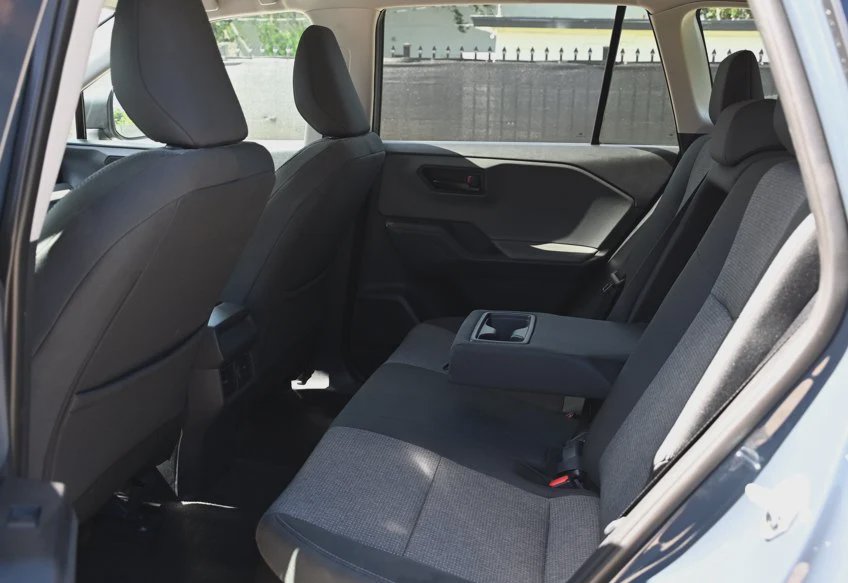 2026 Toyota RAV4 LE - 2T36DRBV9TC008935 photo 18