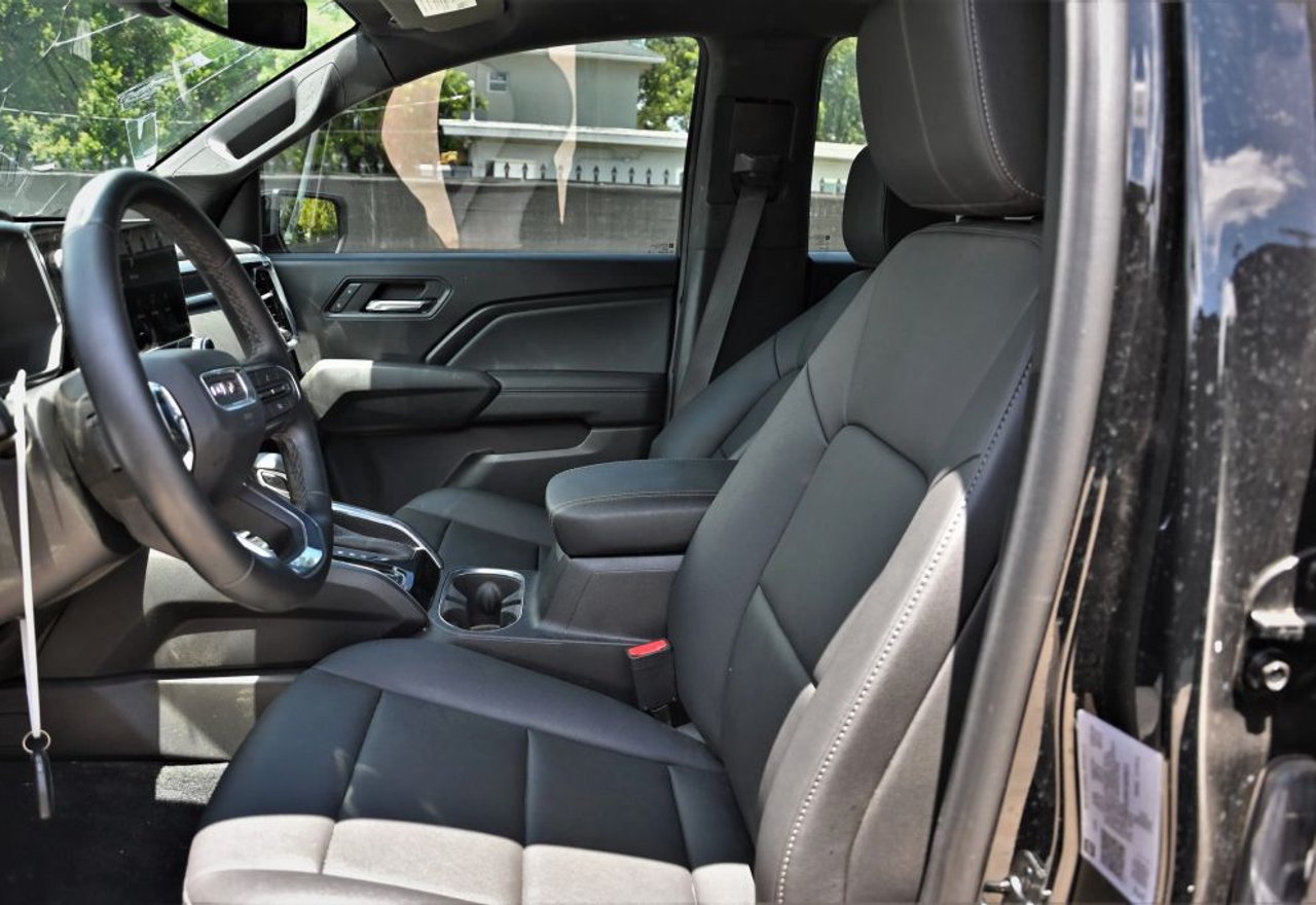2024 GMC Canyon Elevation - 1GTP5BEK2R1320921 photo 30