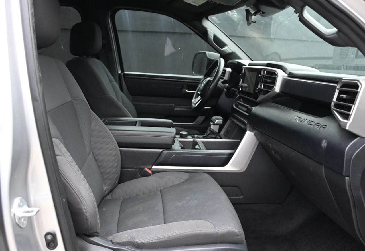 2025 Toyota Tundra SR5 - 5TFLA5AB5SX045131 photo 30