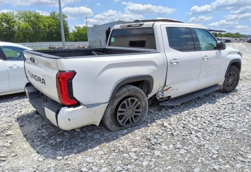 2023 Toyota Tundra SR5 - 5TFLA5DB4PX063204 photo 4