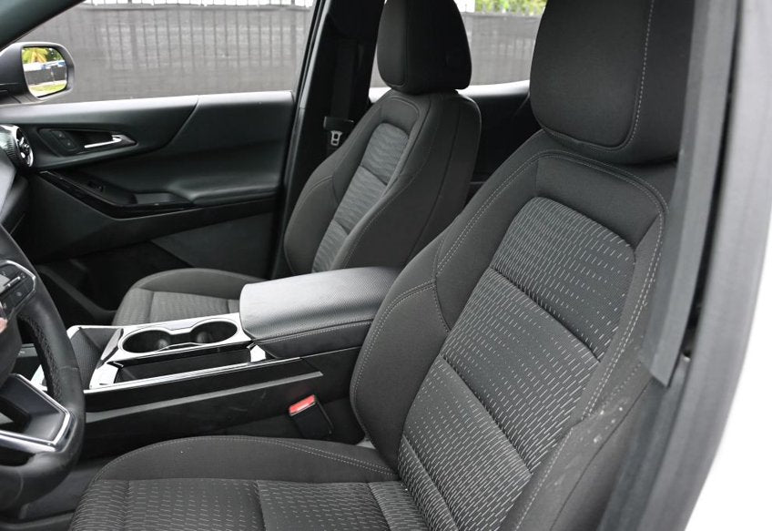 2025 Chevrolet Equinox LT - 3GNAXHEGXSL302137 photo 9