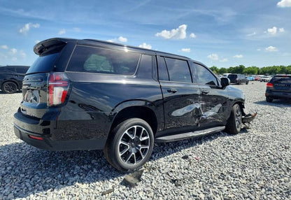 2023 Chevrolet Suburban RST - 1GNSCEKD4PR343579 photo 3