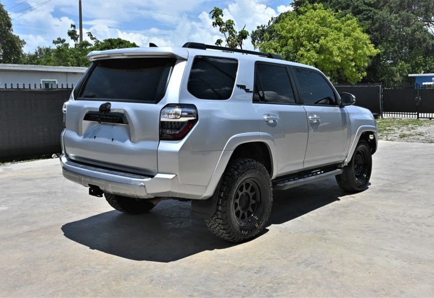 2024 Toyota 4Runner TRD Off-Road Premium - JTERU5JRXR6225084 photo 4