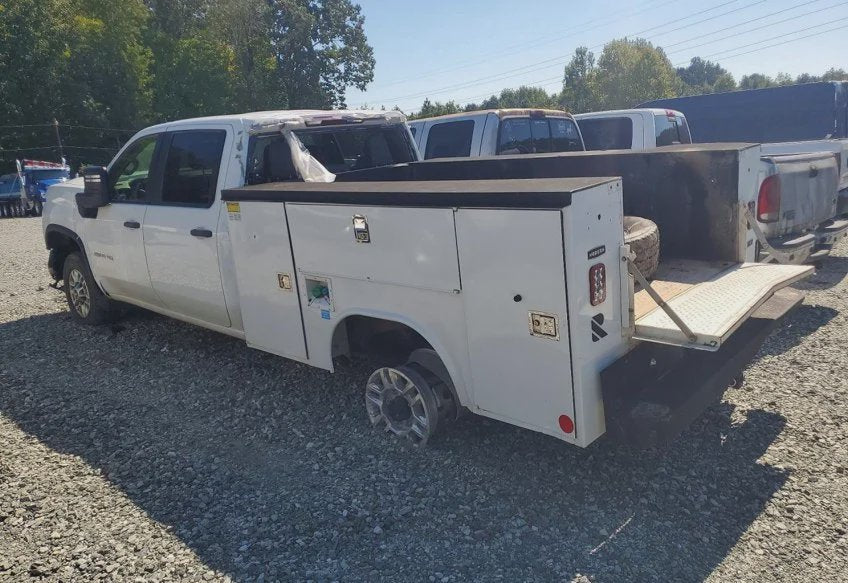 2025 Chevrolet Silverado 2500HD Work Truck - 1GB4ALEYXSF214383 photo 3