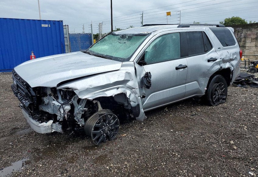 2025 Toyota 4Runner SR5 - JTEVA5BRXS5015781 photo 2