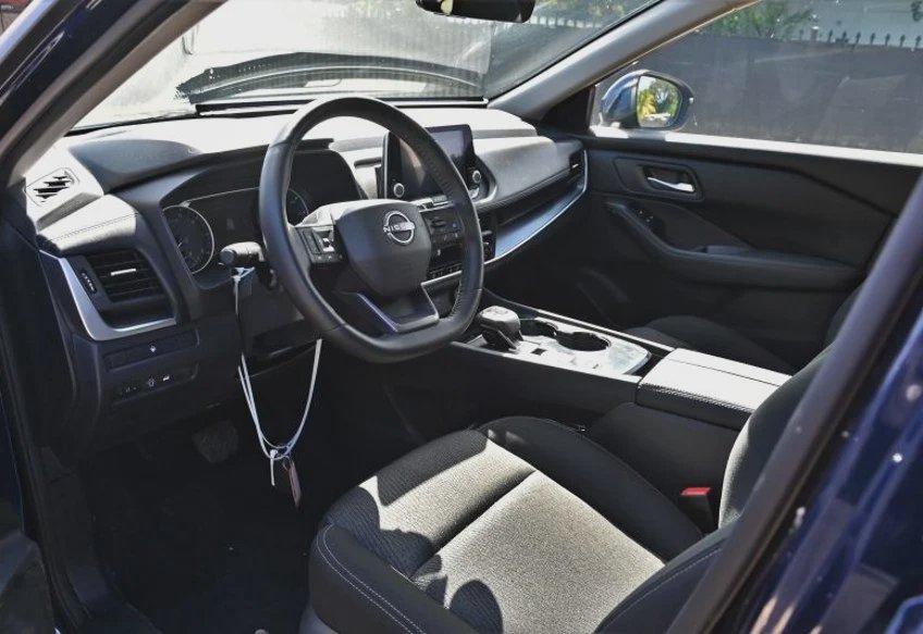 2025 Nissan Rogue SV - 5N1BT3BA7SC869229 photo 11