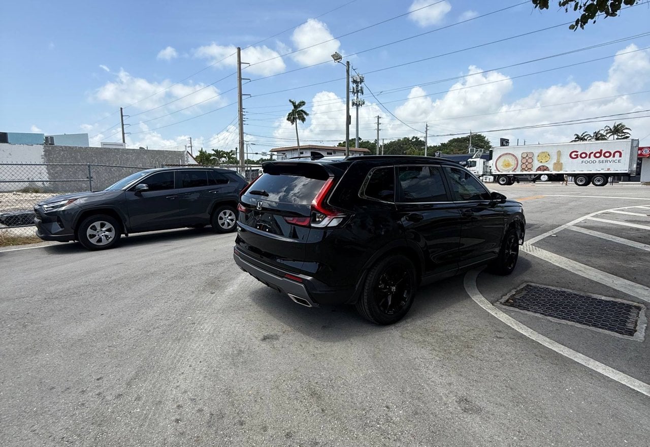2024 Honda CR-V Hybrid Sport-L - 7FARS6H85RE070109 photo 17