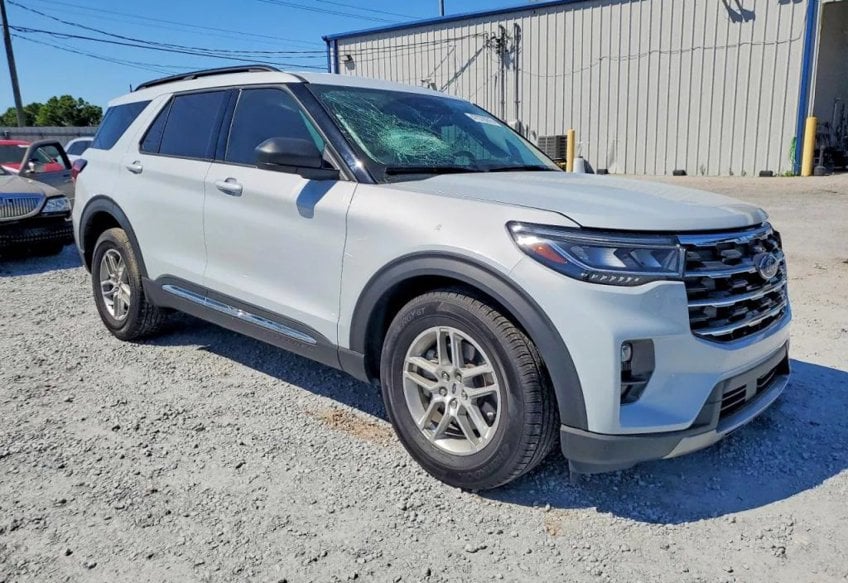 2025 Ford Explorer Active - 1FMUK7DH3SGC58636 photo 1