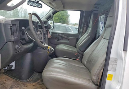 2024 Chevrolet Express 2500 - 1GCWGAF78R1179279 photo 8