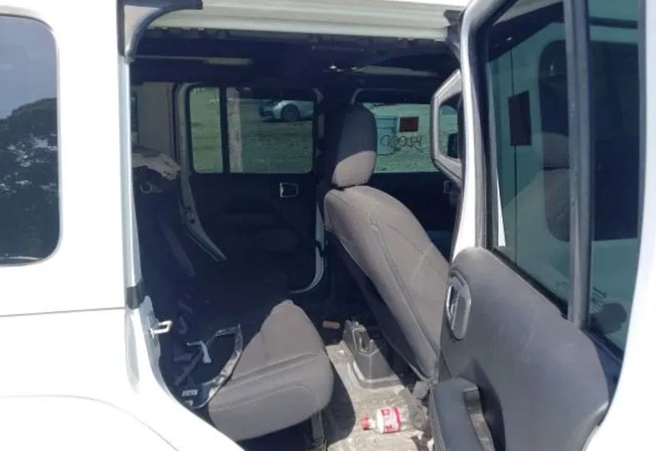 2023 Jeep Wrangler Sahara - 1C4HJXEG1PW619924 photo 21