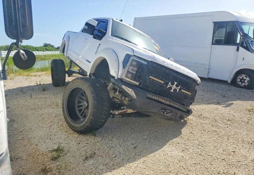 2019 Ford F-350 Super Duty Lariat - 1FT8W3BT4KEC95622 photo 2