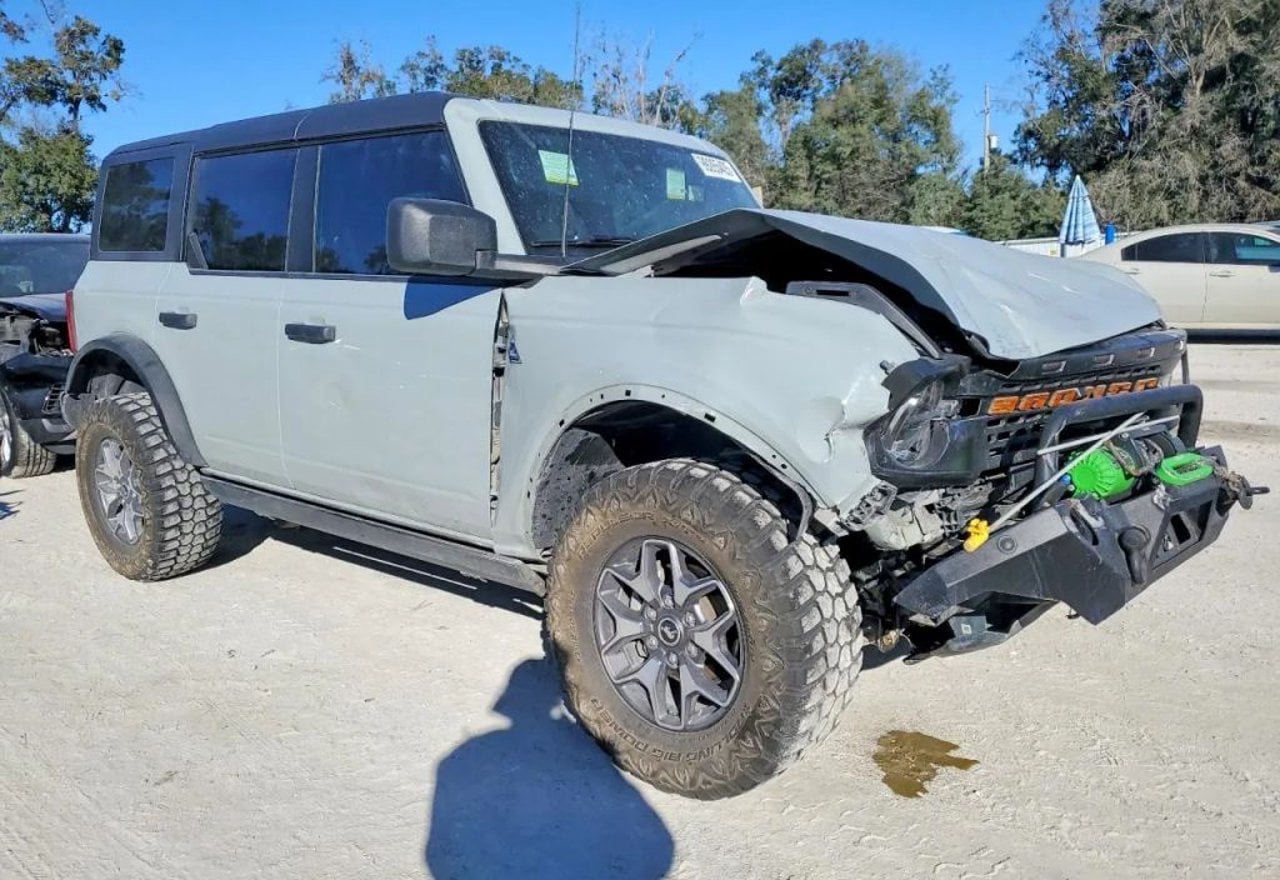 2023 Ford Bronco Black Diamond Advanced - 1FMEE5DP9PLB80515 photo 13