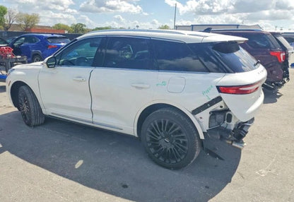 2022 Lincoln Corsair Reserve Sport Utility 4D - 5LMCJ2C96NUL17404 photo 4