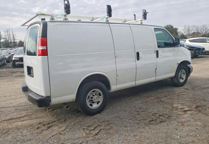 2024 Chevrolet Express 2500 - 1GCWGAF78R1179279 photo 14