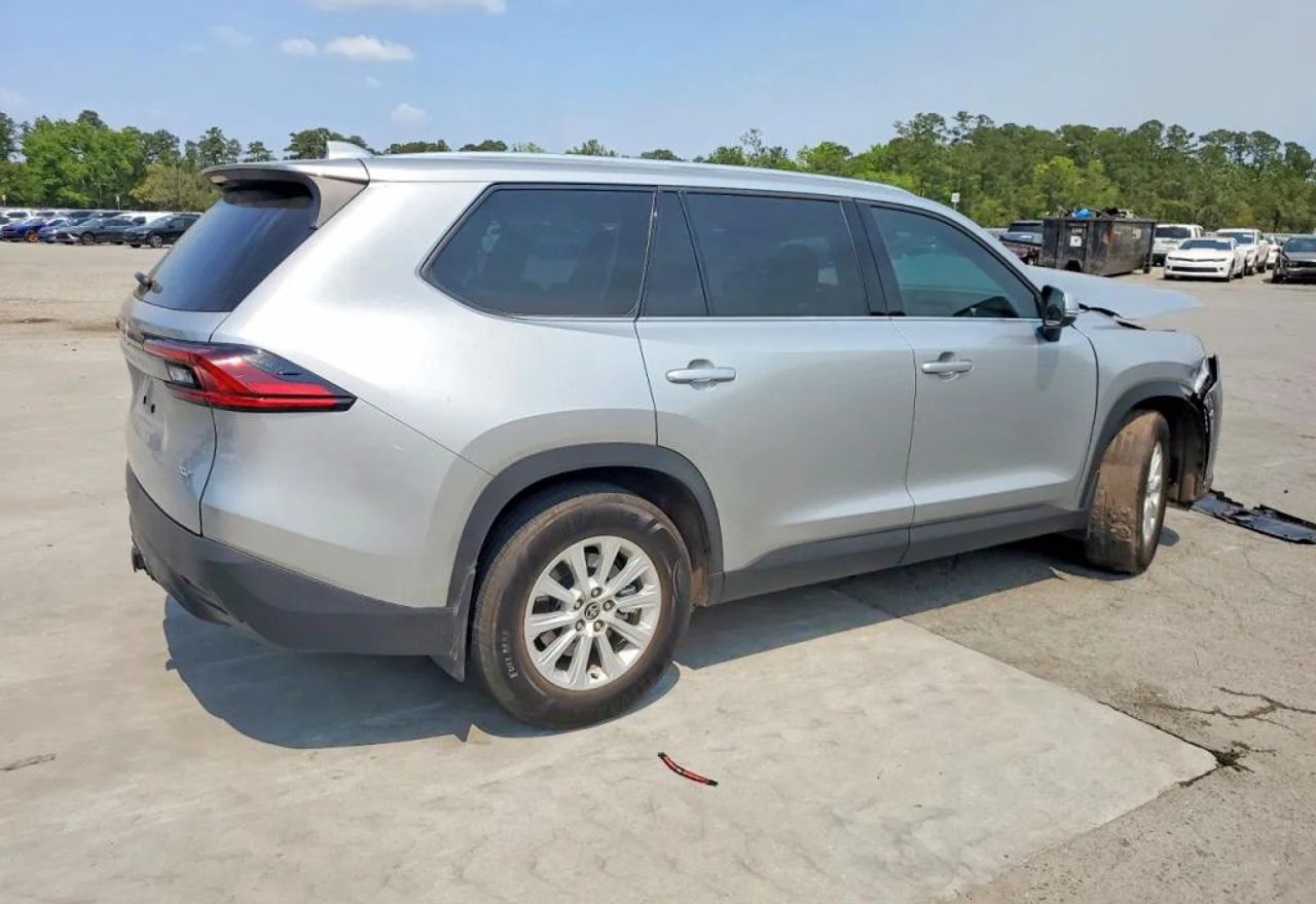 2025 Toyota Grand Highlander XLE - 5TDAAAA5XSS032021 photo 14