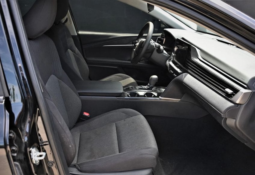 2025 Toyota Camry LE - 4T1DAACK9SU147037 photo 14