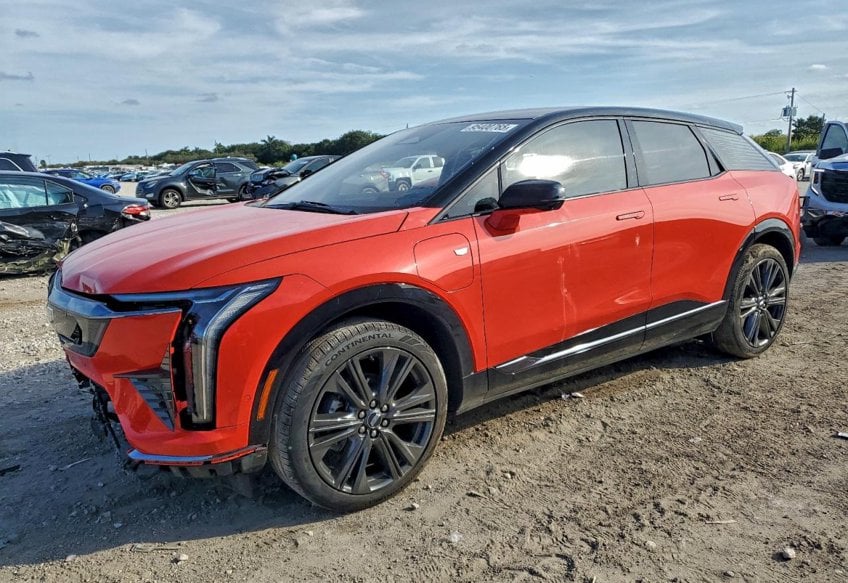 2025 Cadillac OPTIQ Sport 2 - 3GYK3GMR7SS231372 photo 1