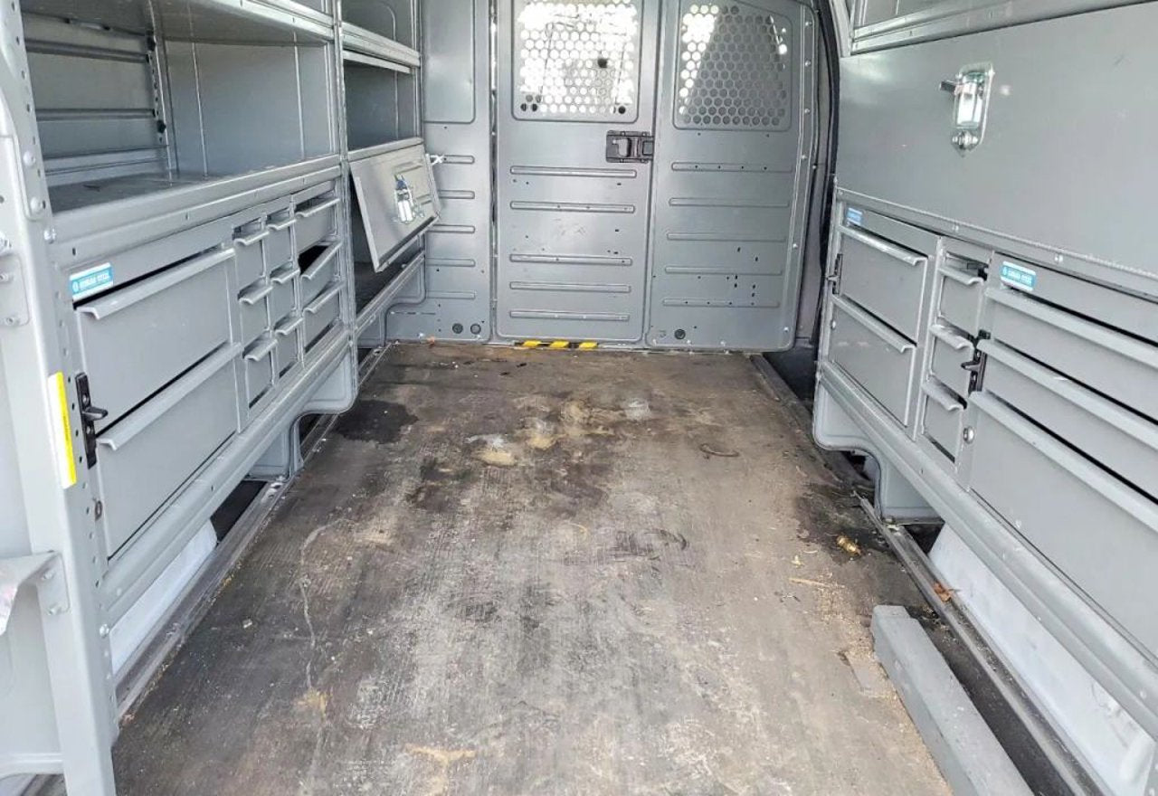 2024 Chevrolet Express 2500 - 1GCWGAF78R1179279 photo 21