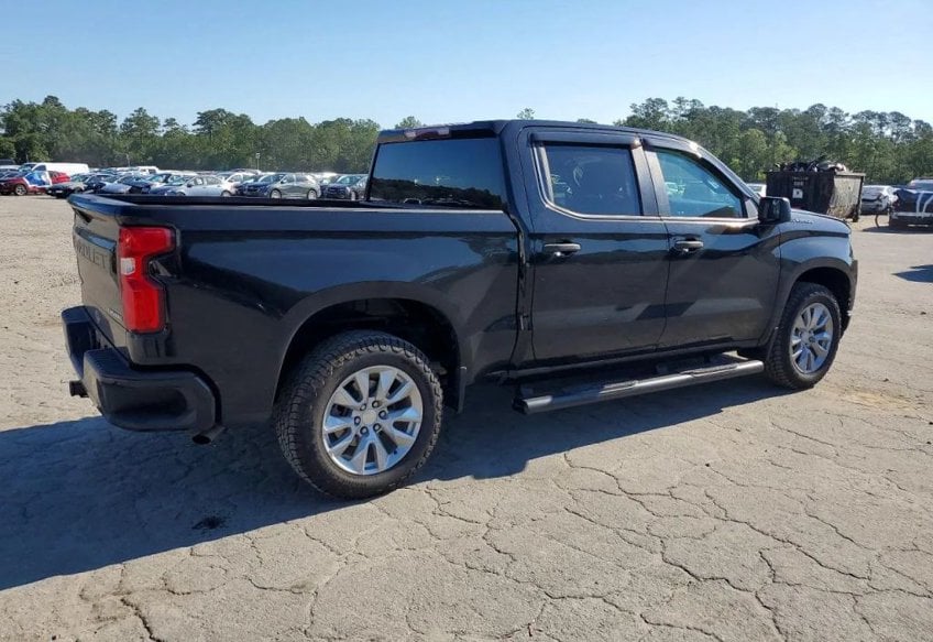 2021 Chevrolet Silverado 1500 Custom - 3GCPWBEH6MG186099 photo 3