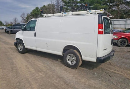 2024 Chevrolet Express 2500 - 1GCWGAF78R1179279 photo 4