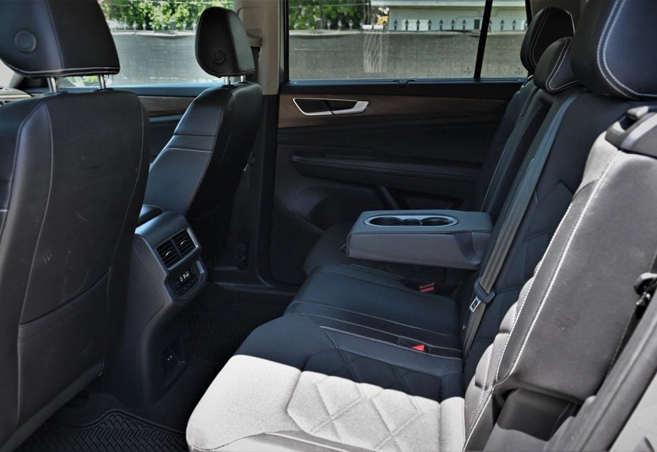 2024 Volkswagen Atlas SE - 1V2WR2CA4RC552367 photo 33