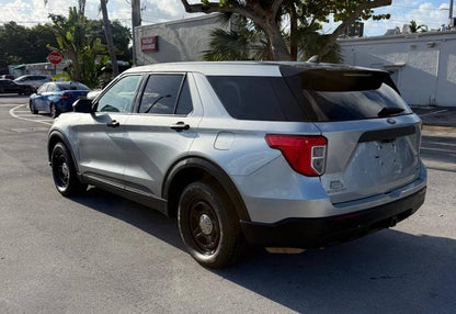 2023 Ford Explorer Police Interceptor Utility - 1FM5K8AB6PGB99096 photo 3