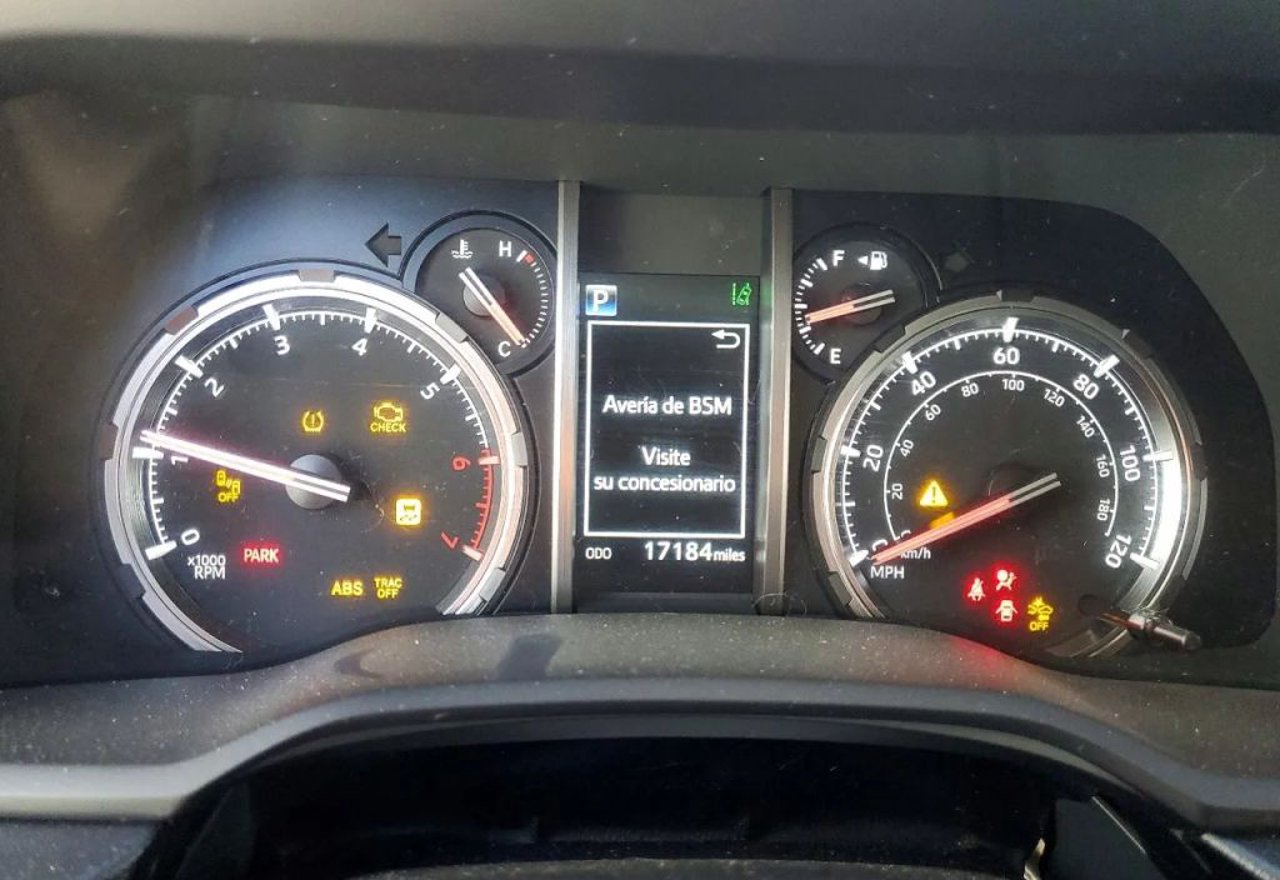 2024 Toyota 4Runner TRD Off-Road Premium - JTERU5JRXR6225084 photo 18