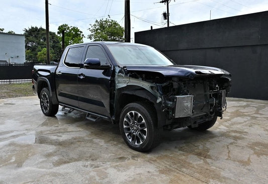 2025 Toyota Tundra Limited - 5TFJA5DB3SX263765 photo 2