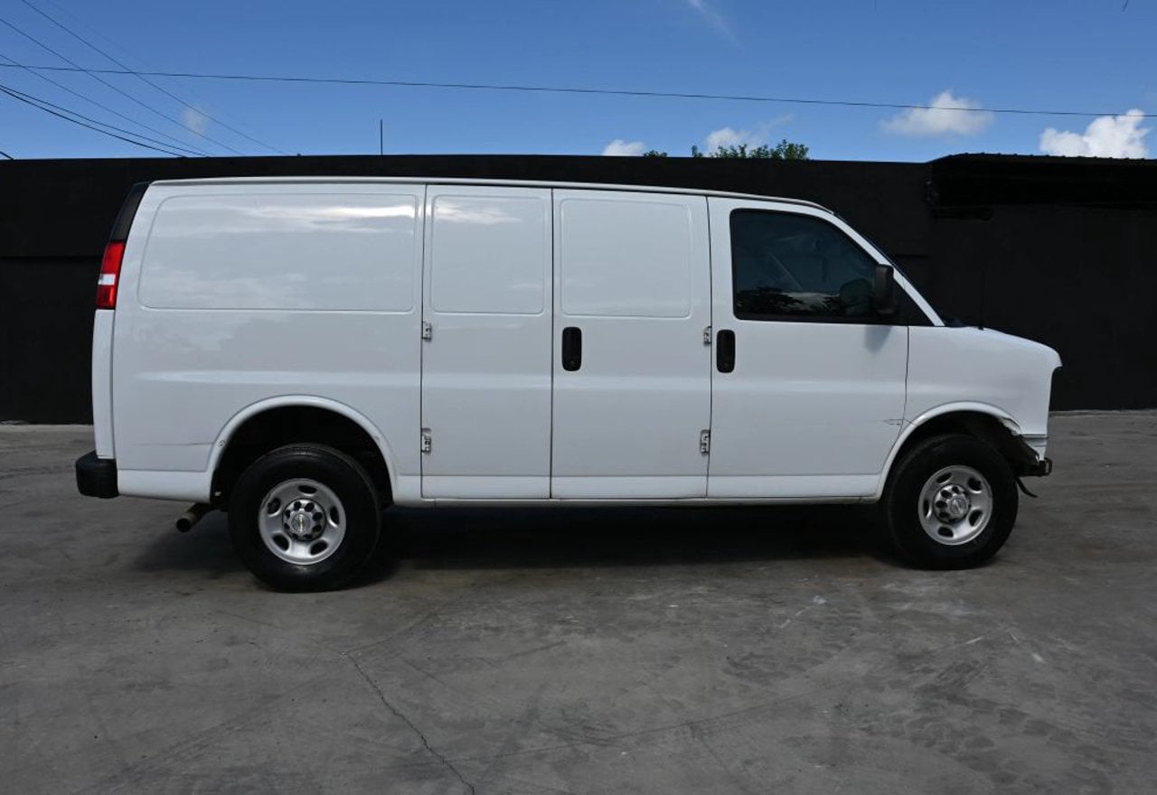 2023 Chevrolet Express 2500 - 1GCWGAFP0P1259348 photo 19