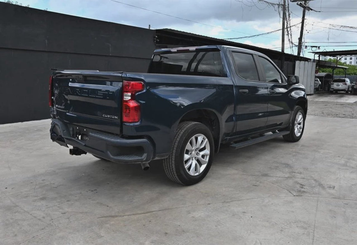 2022 Chevrolet Silverado 1500 Custom - 1GCPABEKXNZ590633 photo 17