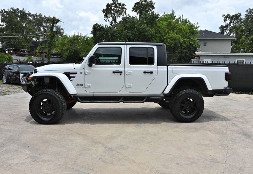2020 Jeep Gladiator Overland - 1C6HJTFG3LL198931 photo 6