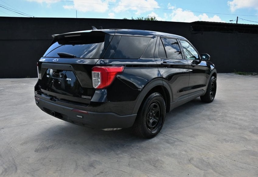 2022 Ford Explorer Hybrid Police Interceptor Utility - 1FM5K8AWXNNA00949 photo 3