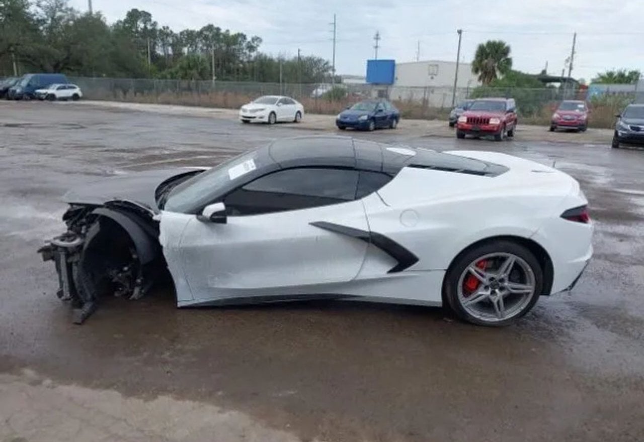 2024 Chevrolet Corvette Stingray - 1G1YA2D41R5123968 photo 17