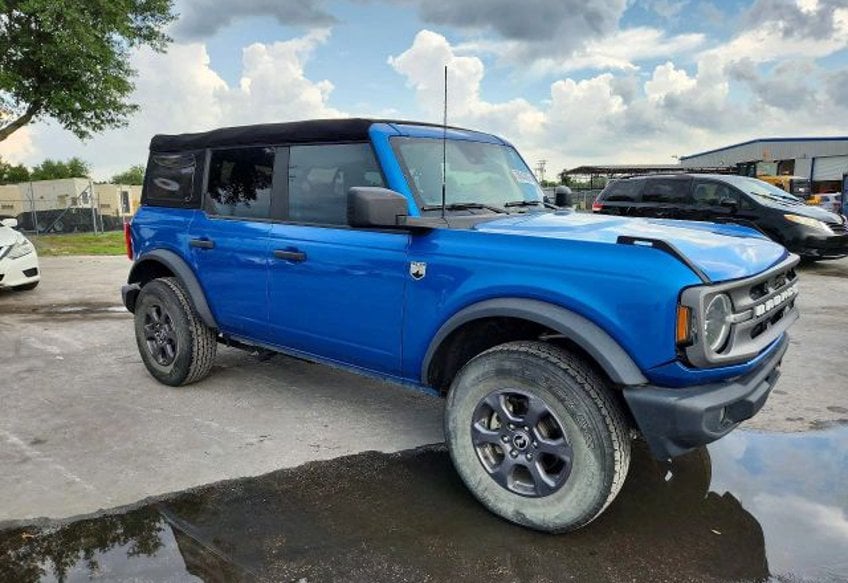 2023 Ford Bronco Big Bend - 1FMEE5BP5PLC11925 photo 1