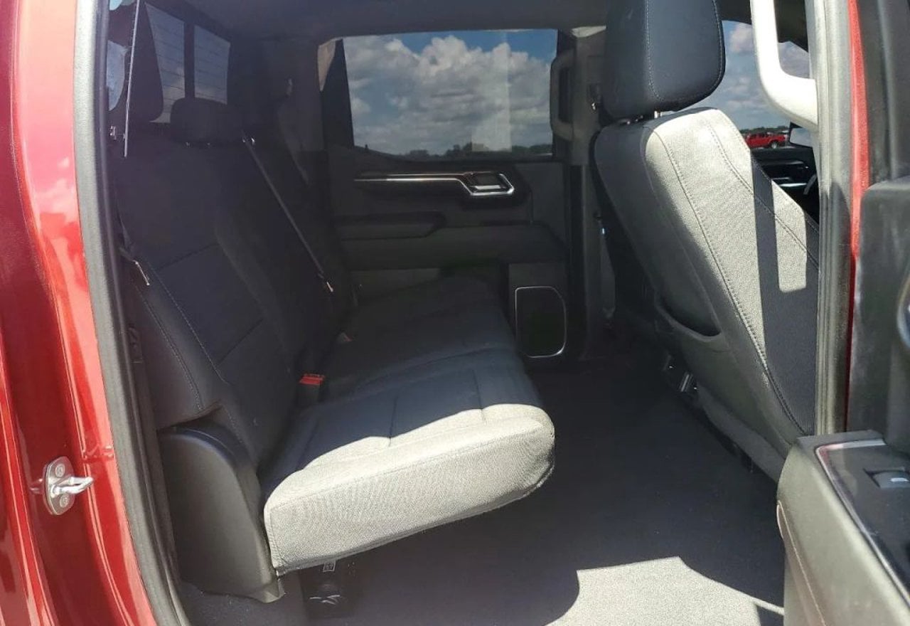 2024 Chevrolet Silverado 1500 LT - 1GCUDDE81RZ282993 photo 21