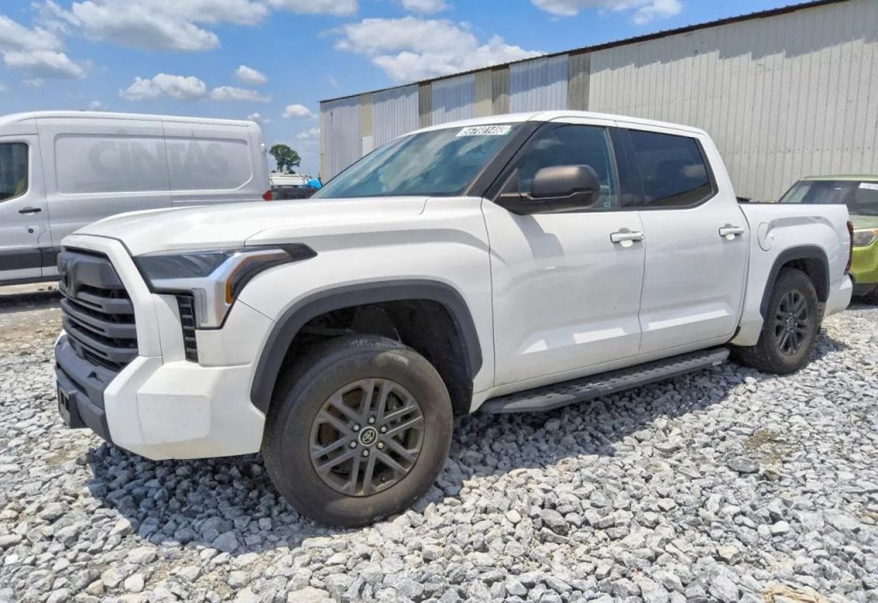 2023 Toyota Tundra SR5 - 5TFLA5DB4PX063204 photo 8