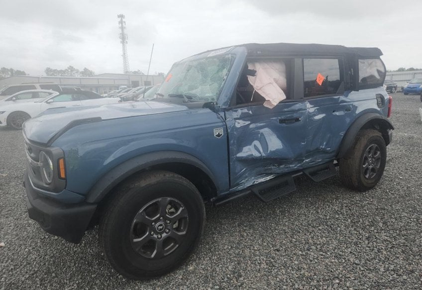 2023 Ford Bronco Base - 1FMEE5BP0PLA98160 photo 2