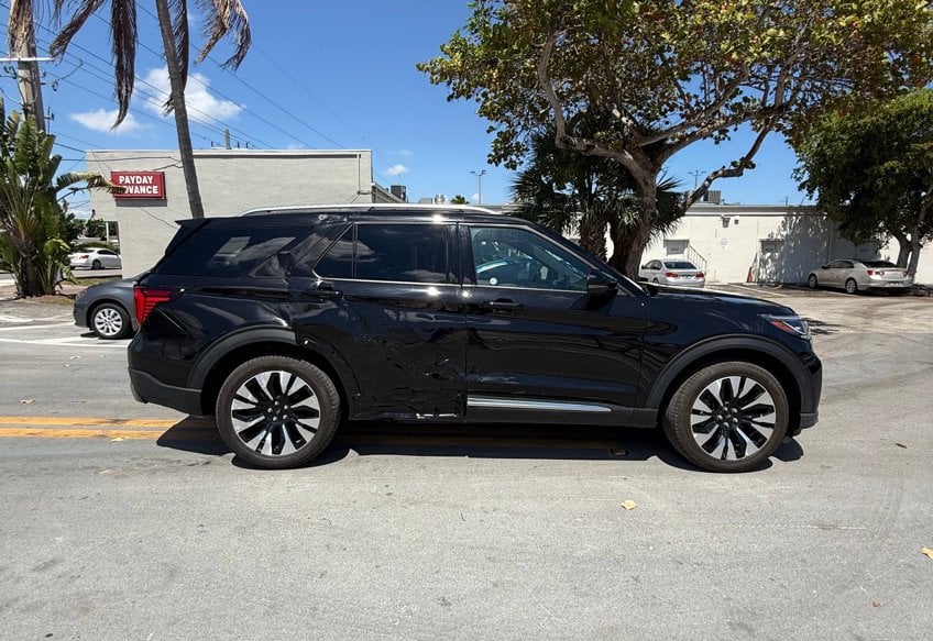 2025 Ford Explorer Platinum - 1FMUK8HH4SGB67133 photo 5