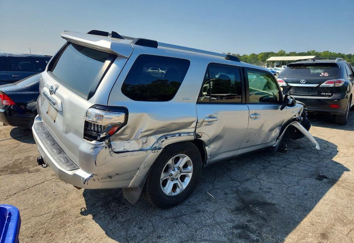 2019 Toyota 4Runner SR5 - JTEZU5JR8K5195904 photo 15