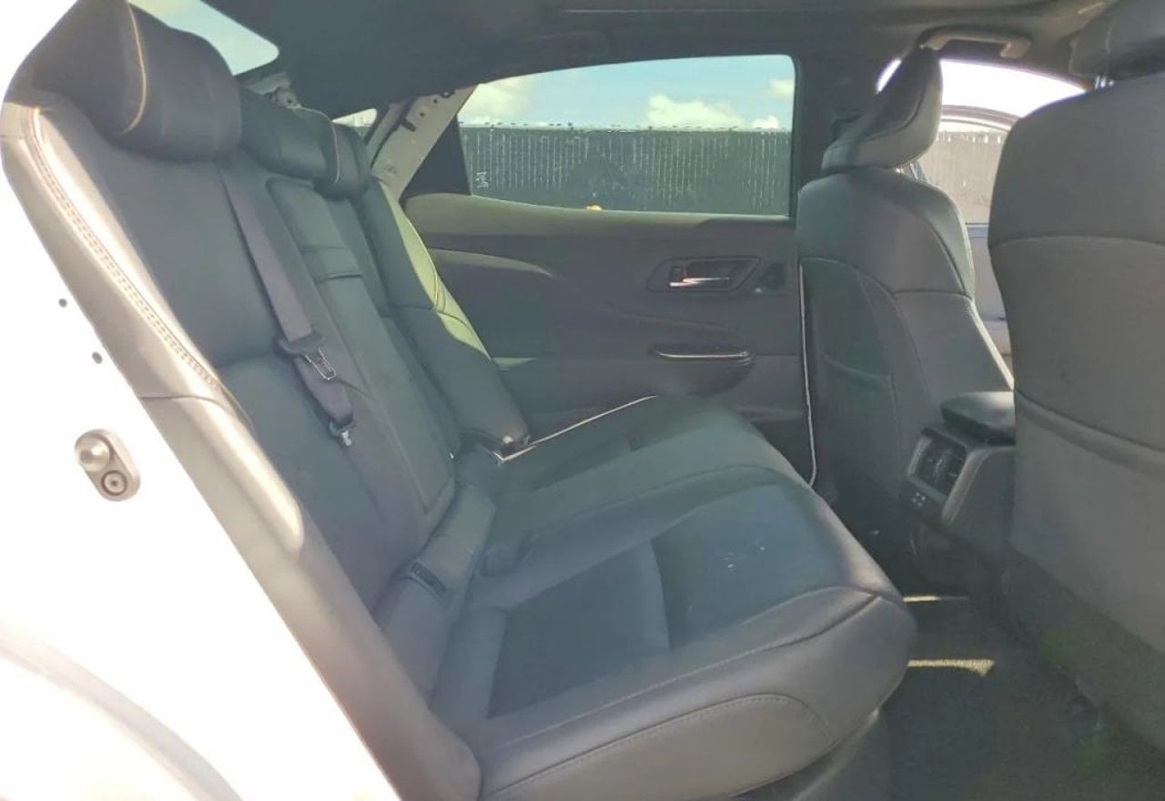 2023 Toyota Crown Limited - JTDAAAAF7P3015369 photo 21