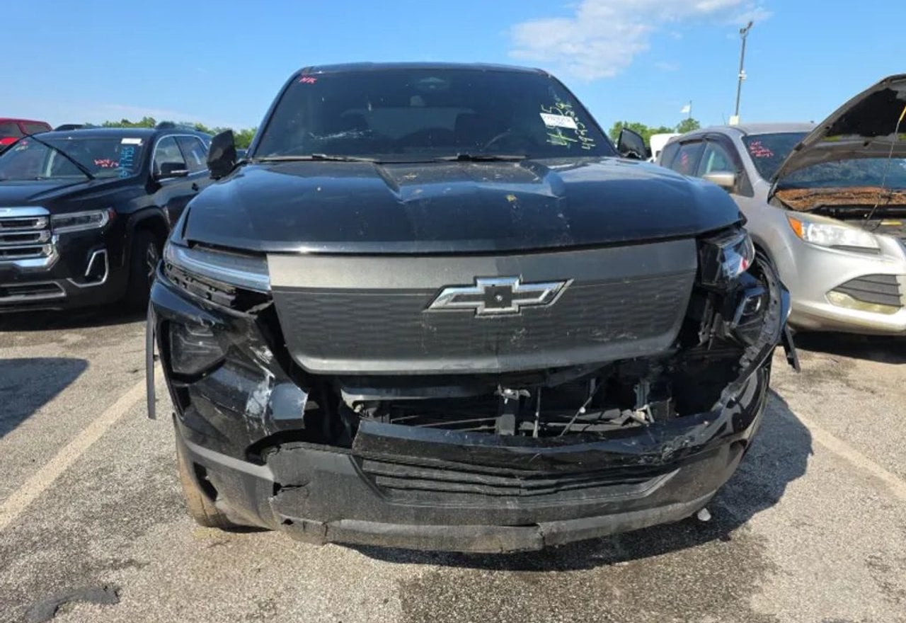 2024 Chevrolet Silverado EV Work Truck - 1GC10UED4RU204975 photo 14