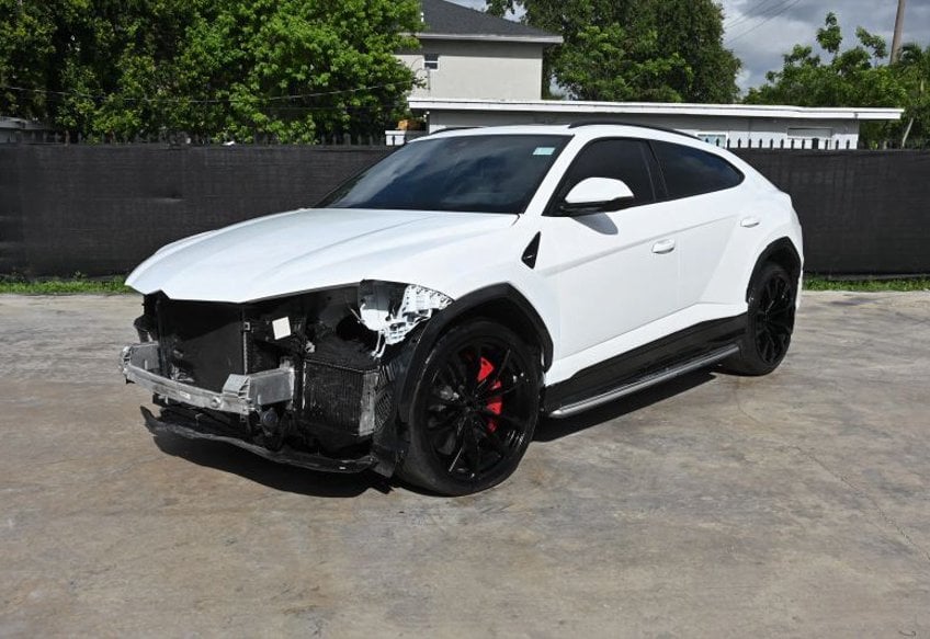 2019 Lamborghini Urus Sport Utility 4D - ZPBUA1ZL7KLA04560 photo 1