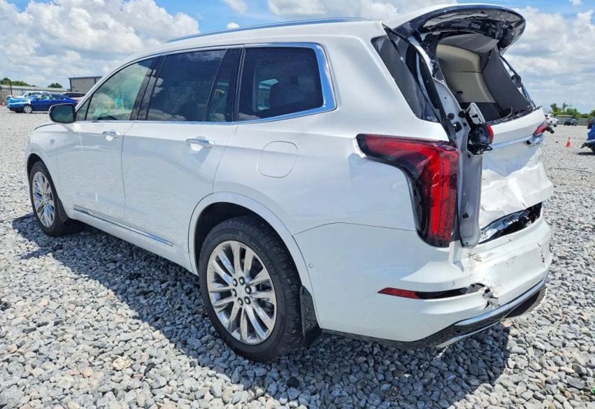2024 Cadillac XT6 Premium Luxury - 1GYKPDRS8RZ734839 photo 3